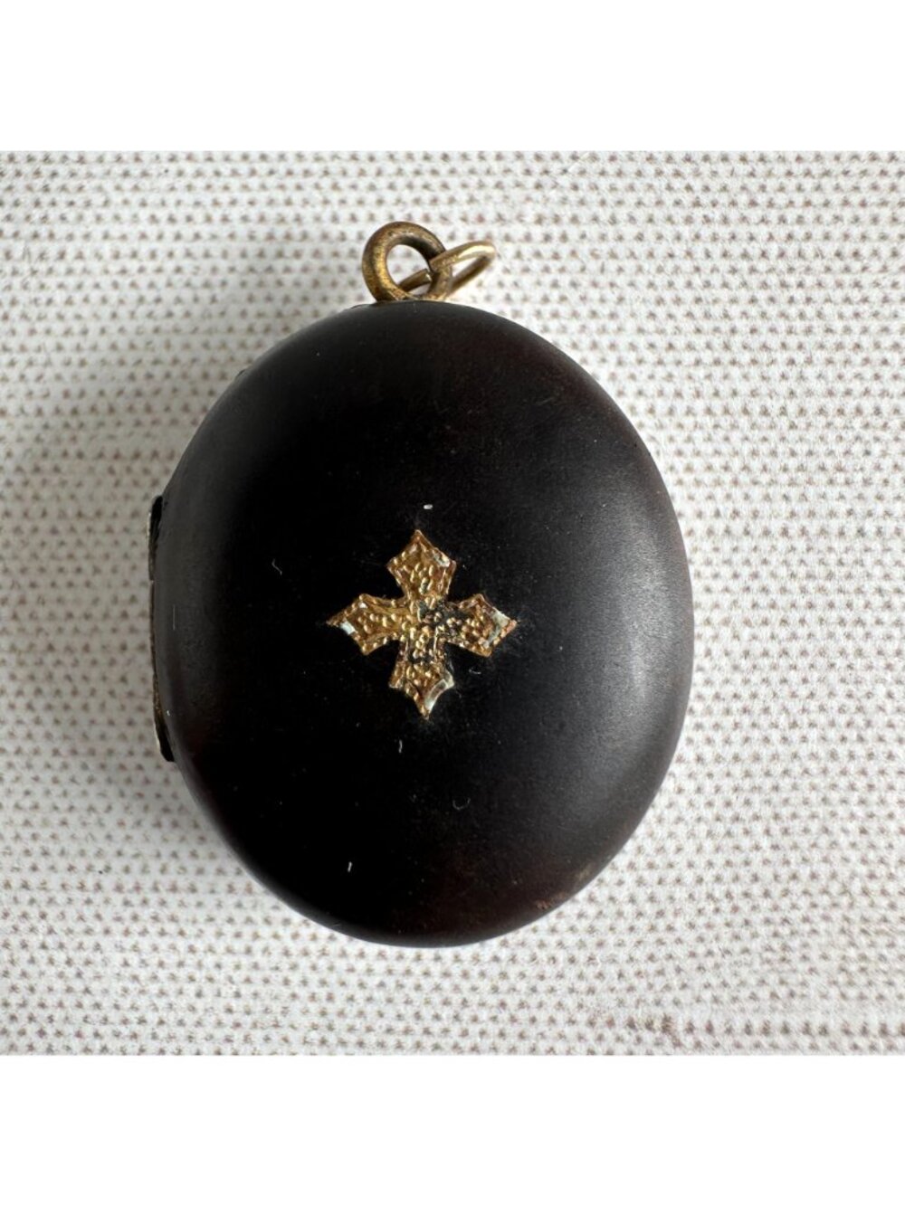Antique Victorian Mourning Locket Vulcanite Cross 1868 Patent Date - Picture 13 of 14